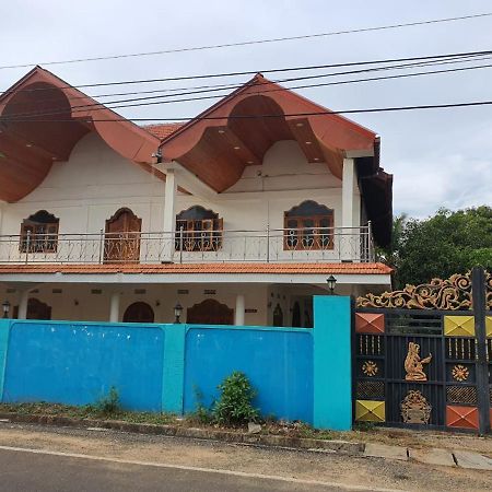 Hb Budget Rest Hotel Джафна Екстериор снимка
